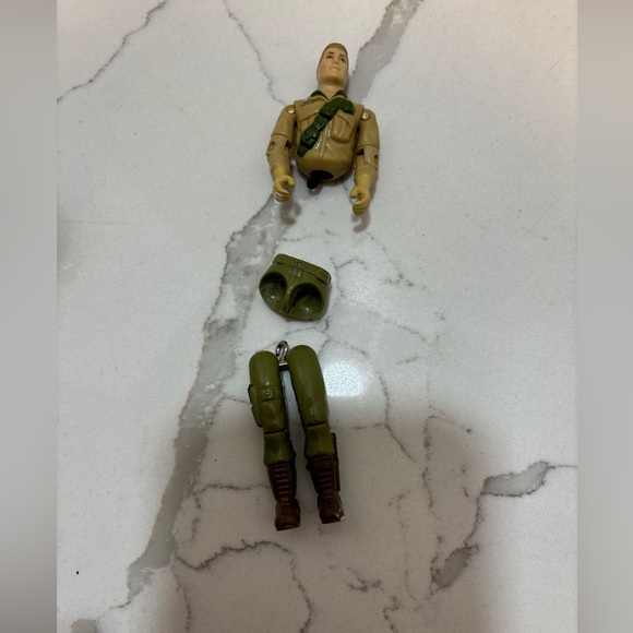 Vintage GI Joe 1983 Duke V1 Set of 1 Full Figure and One Upper Torso by Hasbro - Picture 9 of 9